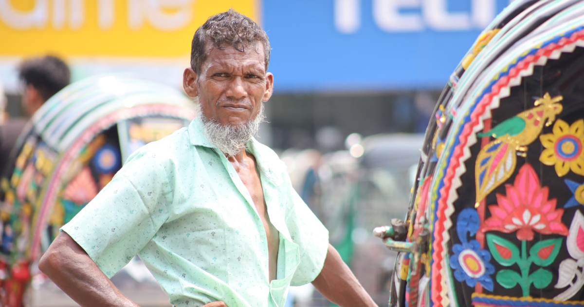 পেটের ছুটি নেই...