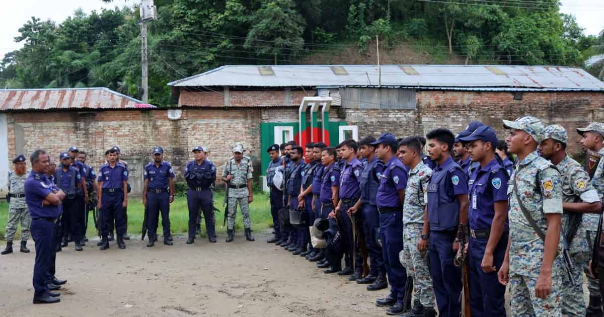 জঙ্গল সলিমপুরে অপরাধীদের ‘নিরাপদ আস্তানা’ ভাঙতে যৌথ অভিযান