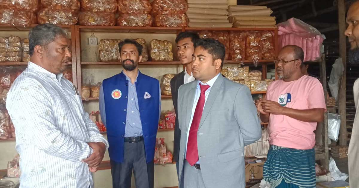 ফটিকছড়িতে তিন বেকারিকে জরিমানা