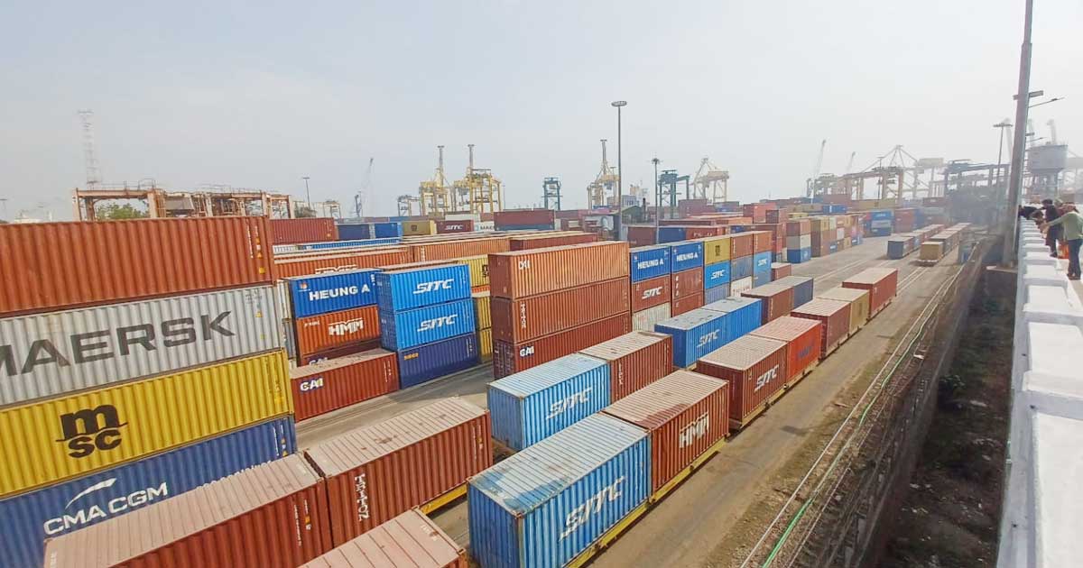 চট্টগ্রাম বন্দরে অনির্দিষ্টকালের কর্মবিরতি শুরু কর্মচারিদের