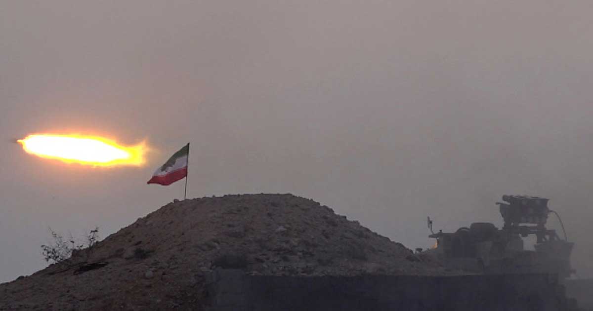 হরমুজ প্রণালীতে ইরানের সামরিক মহড়া