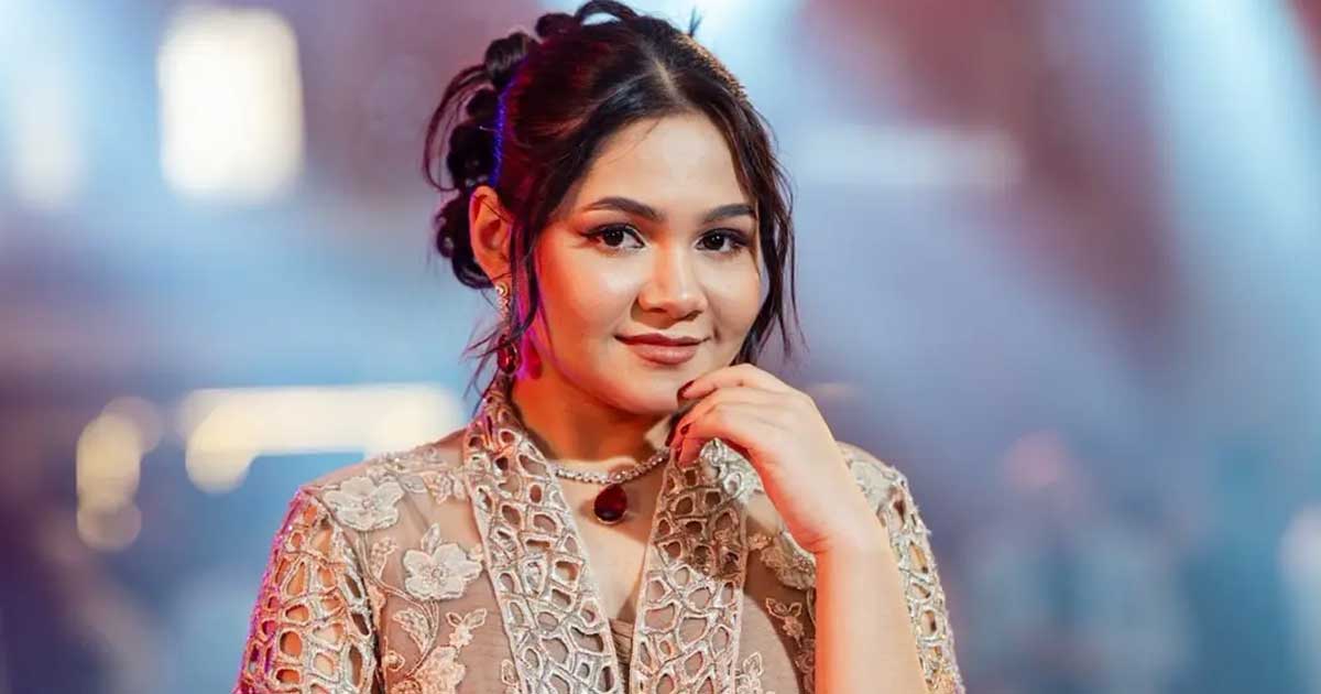 ‘যদি ফেল করে যাই!’—সেই দুশ্চিন্তা পেরিয়ে সাফল্যের হাসি ইসরাতের