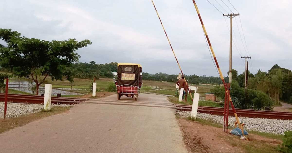 সাতকানিয়ায় ট্রেনে কাটা পড়ে নিহত ২