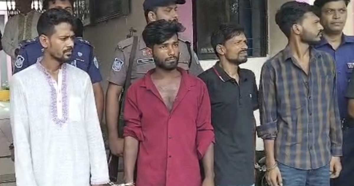 জঙ্গল সলিমপুরে অস্ত্র-চাঁদার তালিকাসহ গ্রেপ্তার ৪