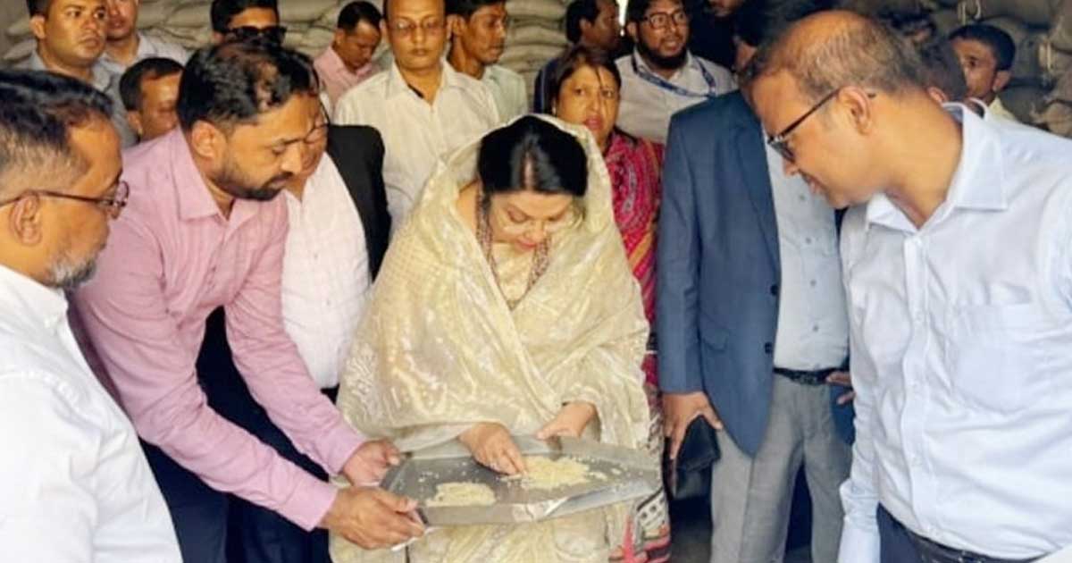 ‘দেশে খাদ্য মজুত পর্যাপ্ত, নজর দিতে হবে সংরক্ষণ ও সরবরাহে’