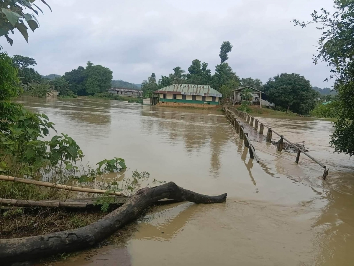 রাঙামাটিতে বন্যা পরিস্থিতির অবনতি, পানিবন্দী ৪৫ হাজার মানুষ