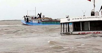 সন্দ্বীপে বাল্কহেড ডুবি, তিন শ্রমিক নিখোঁজ