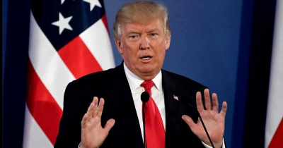 বৈশ্বিক শুল্ক বাড়িয়ে ১৫ শতাংশ করলেন ট্রাম্প