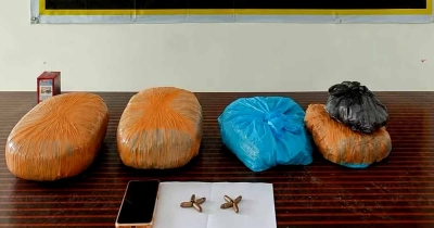 উখিয়ায় গুলি-গাঁজাসহ ২ নারী গ্রেপ্তার