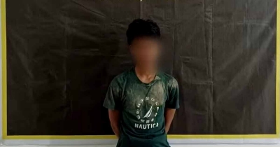 উখিয়ায় পিস্তল-গুলিসহ রোহিঙ্গা যুবক গ্রেপ্তার উখিয়ায় পিস্তল-গুলিসহ রোহিঙ্গা যুবক গ্রেপ্তার