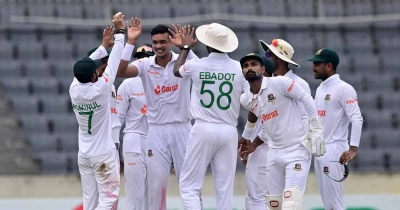 দুই তারকা ছাড়াই অস্ট্রেলিয়ার বিপক্ষে দল ঘোষণা, নতুন মুখ পেসার মুশফিক দুই তারকা ছাড়াই অস্ট্রেলিয়ার বিপক্ষে দল ঘোষণা, নতুন মুখ পেসার মুশফিক