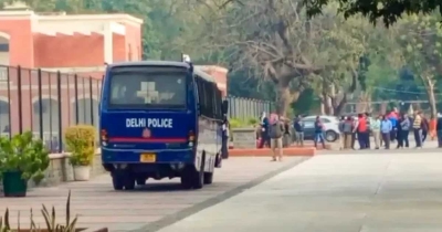 দিল্লির ৯ স্কুলে বোমা হামলার হুমকি