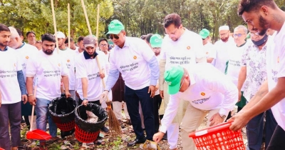 ডেঙ্গু ঠেকাতে ২ হাজার মসজিদে একযোগে পরিচ্ছন্নতা অভিযান ডেঙ্গু ঠেকাতে ২ হাজার মসজিদে একযোগে পরিচ্ছন্নতা অভিযান