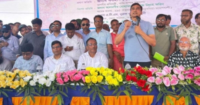 কুতুবদিয়ায় ক্ষতিগ্রস্ত বেড়িবাঁধের স্থায়ী সমাধানের নির্দেশ দিলেন প্রতিমন্ত্রী