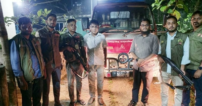 উখিয়ায় পাহাড় কেটে মাটি পাচার, ডাম্পার জব্দ উখিয়ায় পাহাড় কেটে মাটি পাচার, ডাম্পার জব্দ