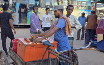 সেই ক্রিং ক্রিং শব্দ ইট-পাথরের শহরে