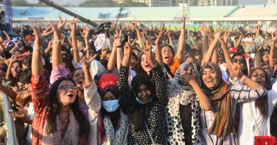 জয় বাংলা কনসার্টে তারুণ্যের উচ্ছ্বাস