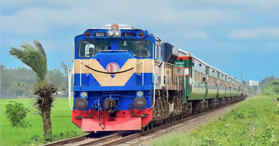 দুর্গাপূজায় তিন জোড়া বিশেষ ট্রেন, পাঁচ ট্রেনের সাপ্তাহিক ছুটি বাতিল