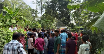 মিরসরাইয়ে বিদ্যুতের ছেঁড়া তারে প্রাণ গেল গৃহবধূর মিরসরাইয়ে বিদ্যুতের ছেঁড়া তারে প্রাণ গেল গৃহবধূর
