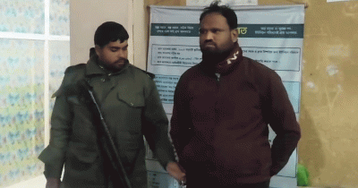 টপসয়েল রক্ষায় গভীর রাতে অভিযান, অনুসরণ করে জেলে গেলেন যুবক