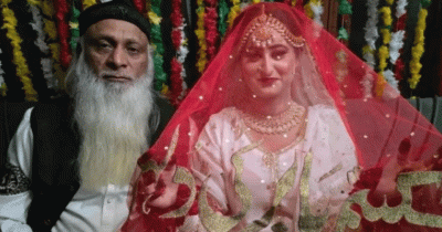 ৭০ বছরের হাকিমের সঙ্গে ২২ বছরের তরুণীর বিয়ে, সামাজিক মাধ্যমে তোলপাড়