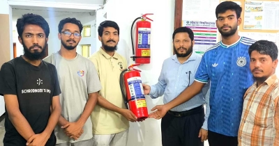 অগ্নিঝুঁকি কমাতে চবির হলে ফায়ার এক্সটিংগুইশার