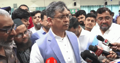 কিসের হাসিনা, কোথায় বক্তব্য দিয়েছে, তার চেহারা কি দেখা গেছে?