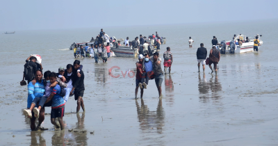 দুর্দশা পিছু ছাড়ছে না সন্দ্বীপবাসীর