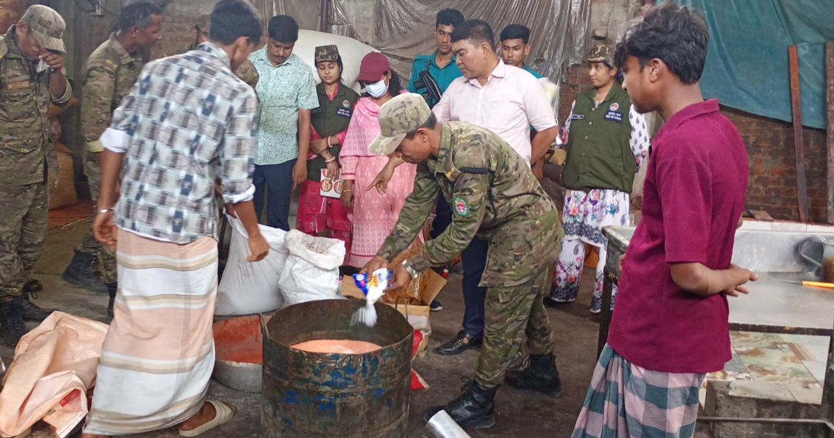 চানাচুর কারখানায় চসিকের অভিযান, ৫০ হাজার টাকা জরিমানা