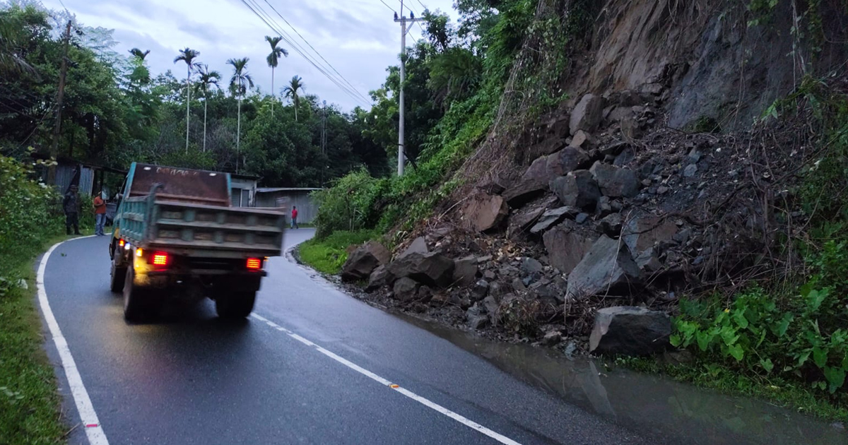 কাপ্তাইয়ের বড়ইছড়িতে ভয়াবহ পাহাড় ধস, দুর্ঘটনার আশংকা