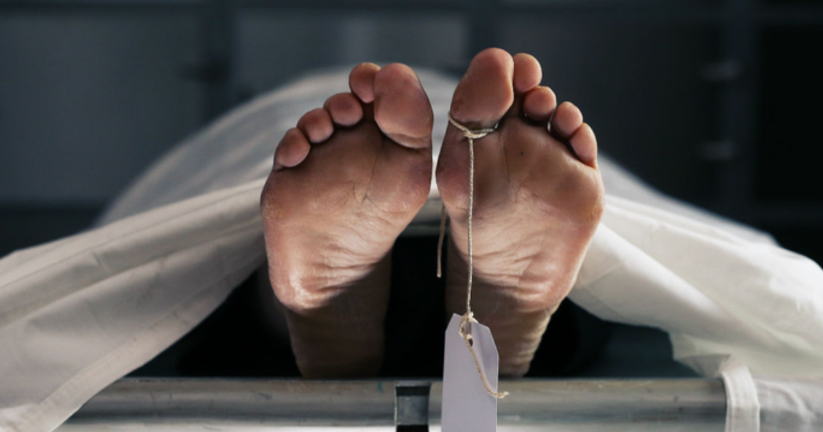 হোটেল কক্ষে নারীর লাশ, গলায় ফাঁসের চিহ্ন
