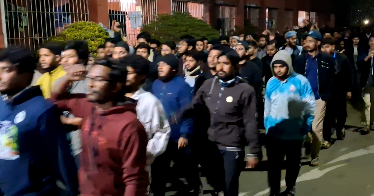 শেরপুরে জামায়াত নেতা নিহতের প্রতিবাদে চবি শিবিরের বিক্ষোভ