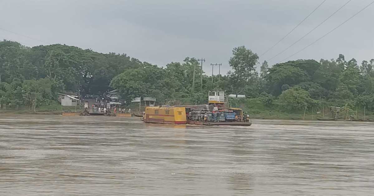 পানি কমতেই ফের চালু চন্দ্রঘোনা-রাইখালী ফেরি