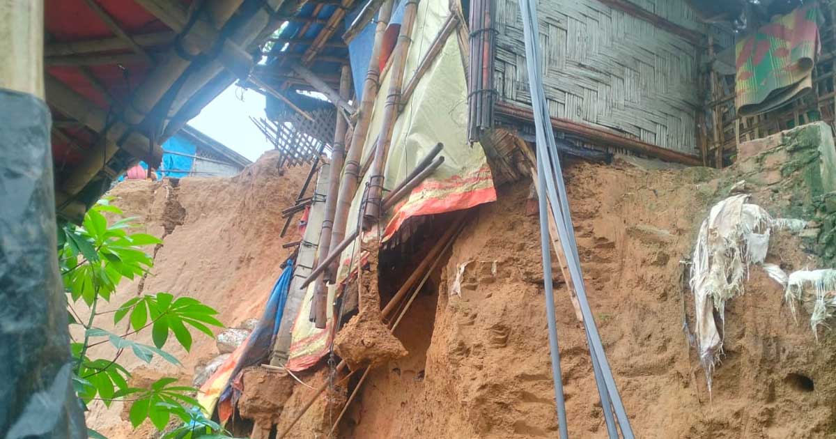 রোহিঙ্গা ক্যাম্পে পাহাড় কেটে মাটি পাচারের অভিযোগ জামায়াত নেতার বিরুদ্ধে