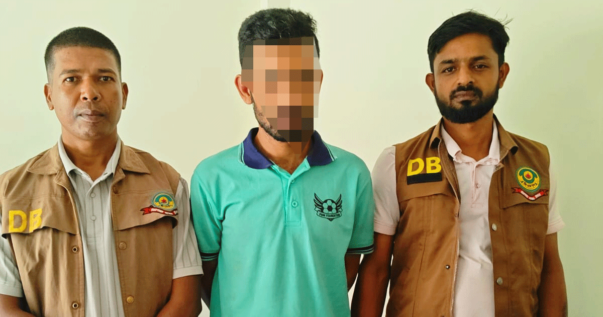 আমবাগানে বিদেশি পিস্তল-গুলিসহ যুবক গ্রেপ্তার
