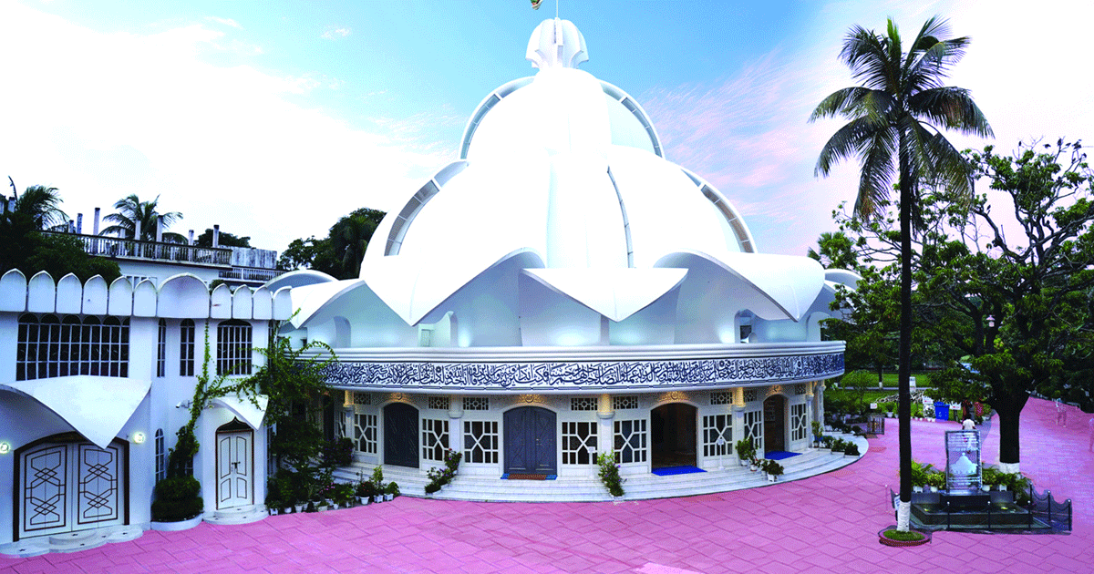 তাসাওউফ, মানবসেবা ও বিশ্বঅলি শাহানশাহ্ সৈয়দ জিয়াউল হক মাইজভাণ্ডারীর জীবনাদর্শ